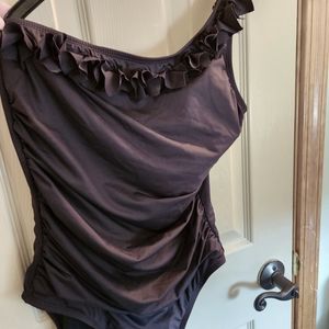 Kenneth Cole one shoulder one piece bathing suit swimwear 8-10 floral ruffle